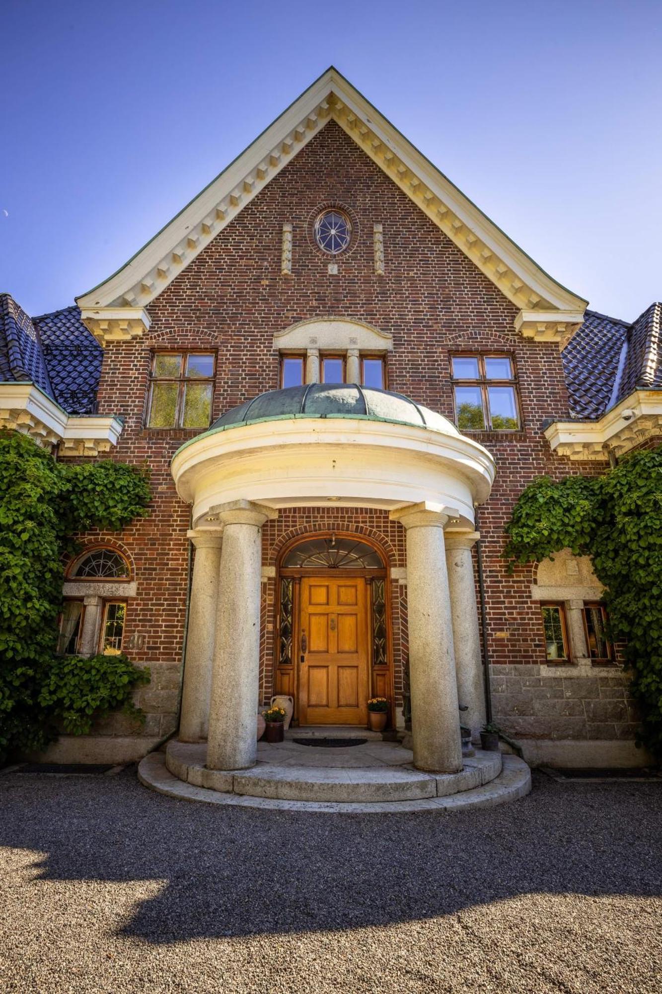 Unique Victorian Villa With Private Coastline ベルゲン エクステリア 写真